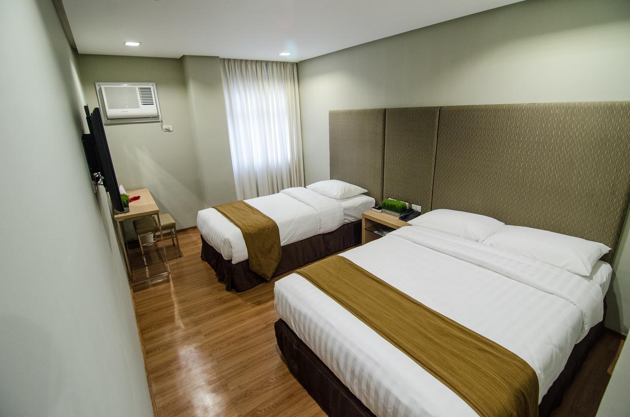 Madison Hotel Phl Iloilo City Ngoại thất bức ảnh