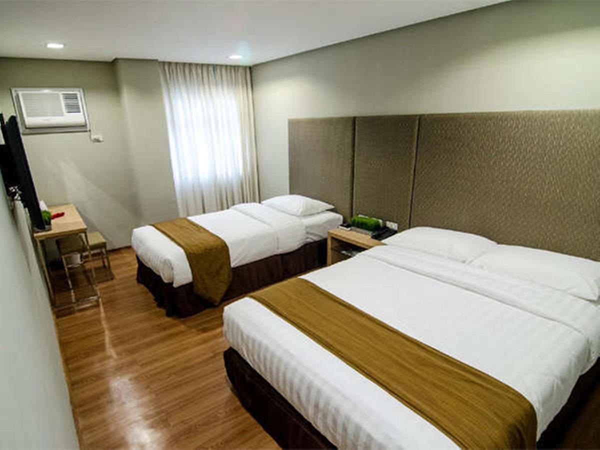 Madison Hotel Phl Iloilo City Ngoại thất bức ảnh