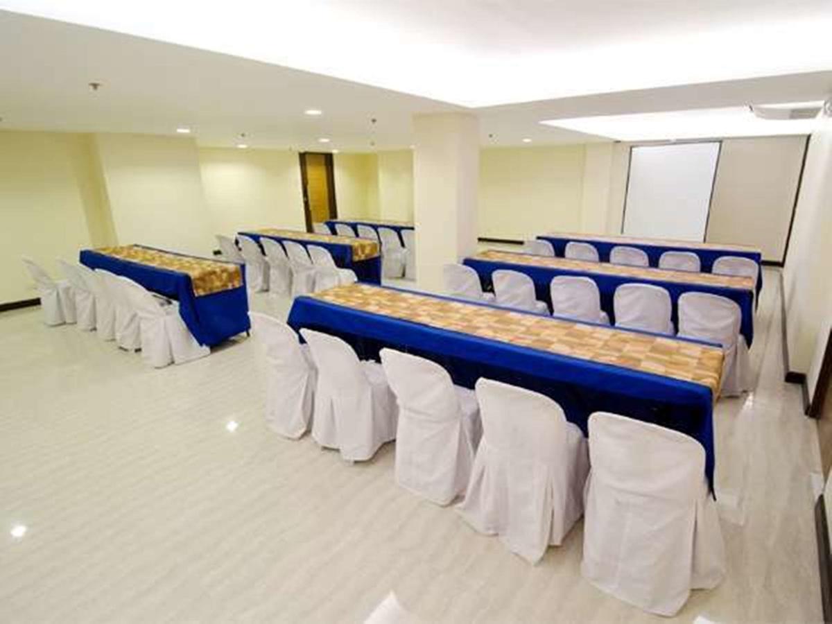 Madison Hotel Phl Iloilo City Ngoại thất bức ảnh
