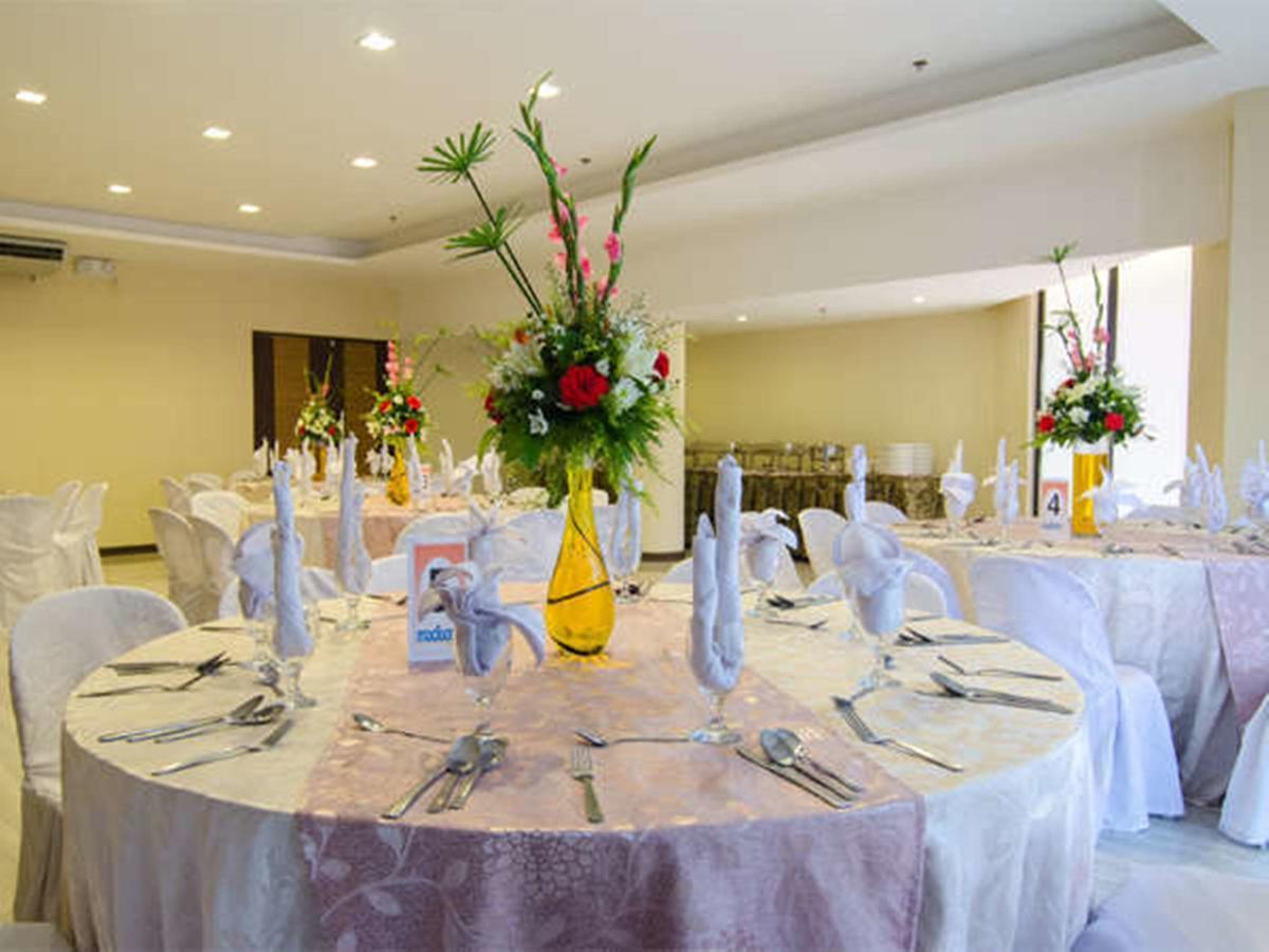 Madison Hotel Phl Iloilo City Ngoại thất bức ảnh