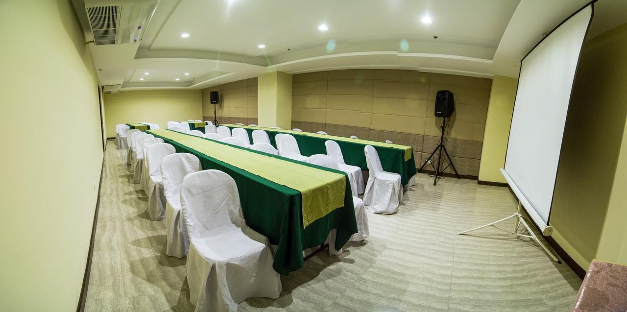 Madison Hotel Phl Iloilo City Ngoại thất bức ảnh