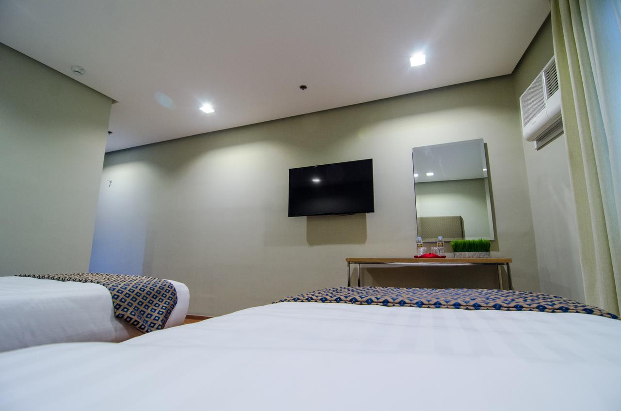 Madison Hotel Phl Iloilo City Ngoại thất bức ảnh