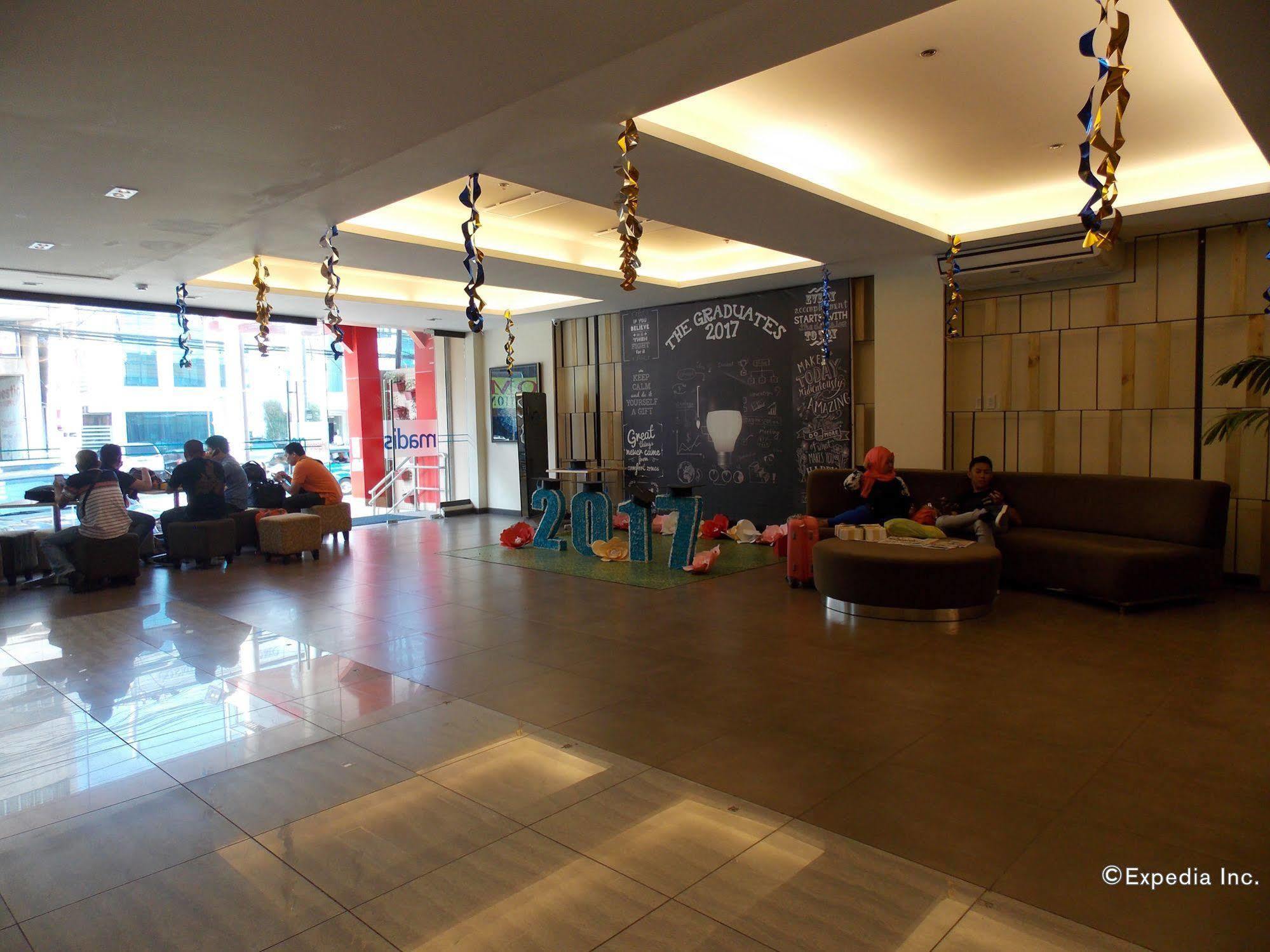Madison Hotel Phl Iloilo City Ngoại thất bức ảnh