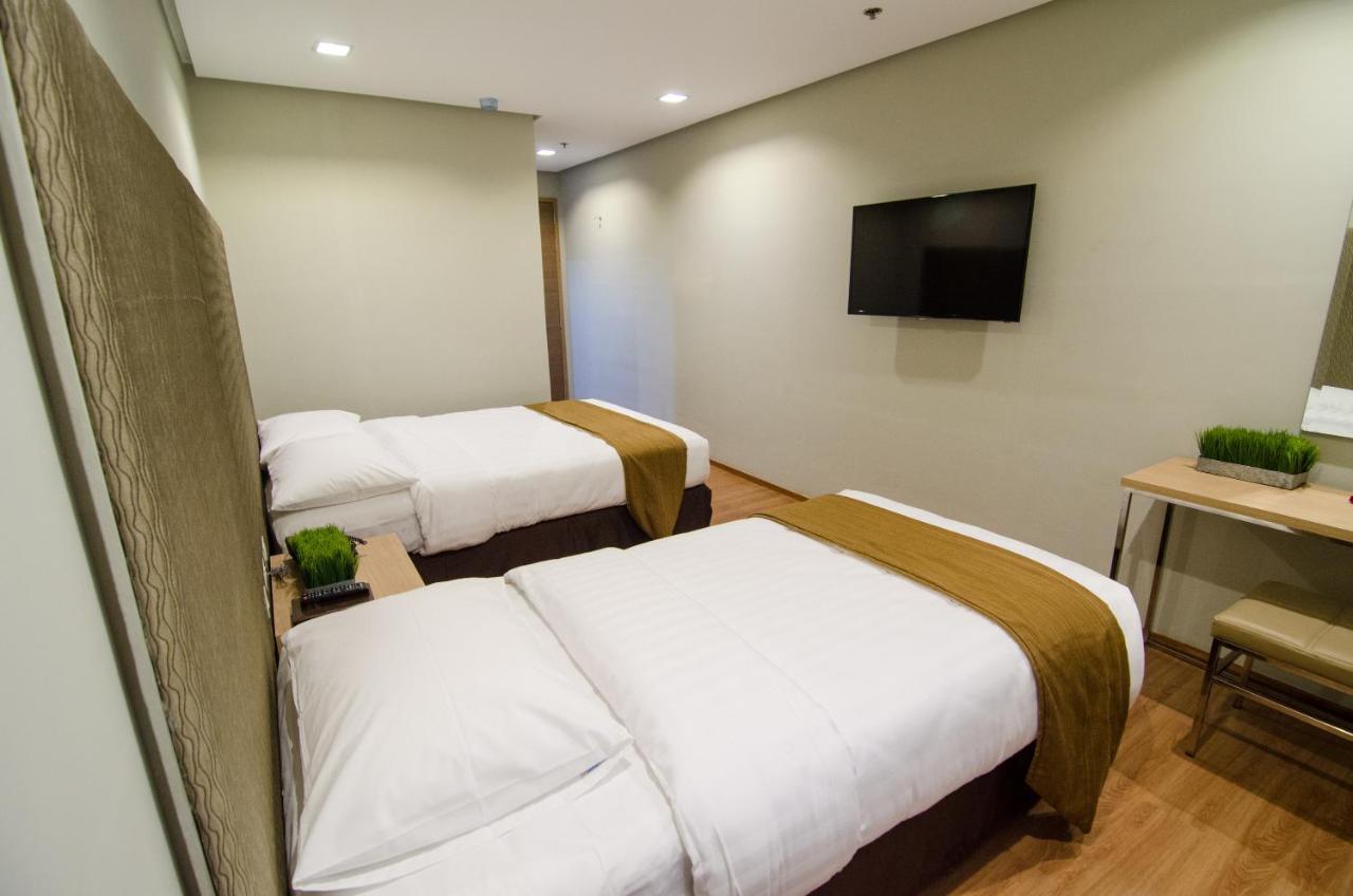 Madison Hotel Phl Iloilo City Ngoại thất bức ảnh